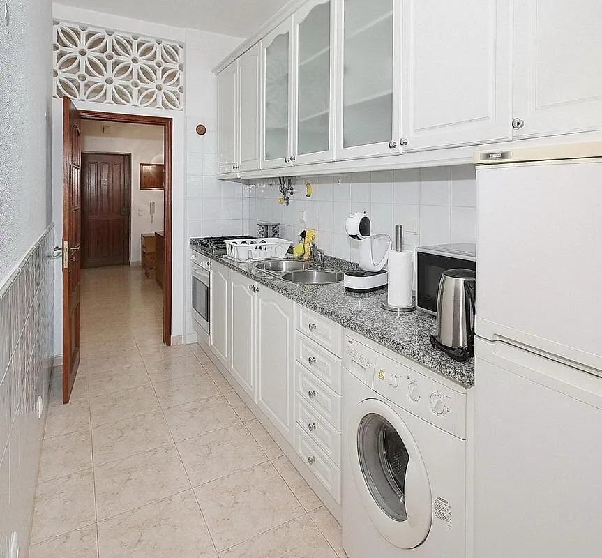 Férias sem Carro - Apartamento Praia e Piscina Portimão